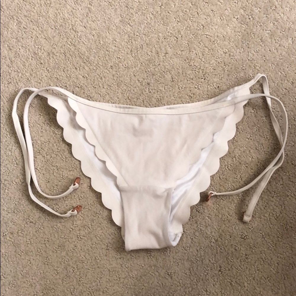 White scalloped bikini bottom